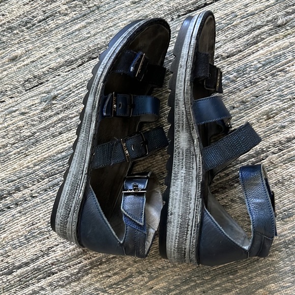 NAOT Begonia Orthodic Fitting Sandals - Picture 3 of 11